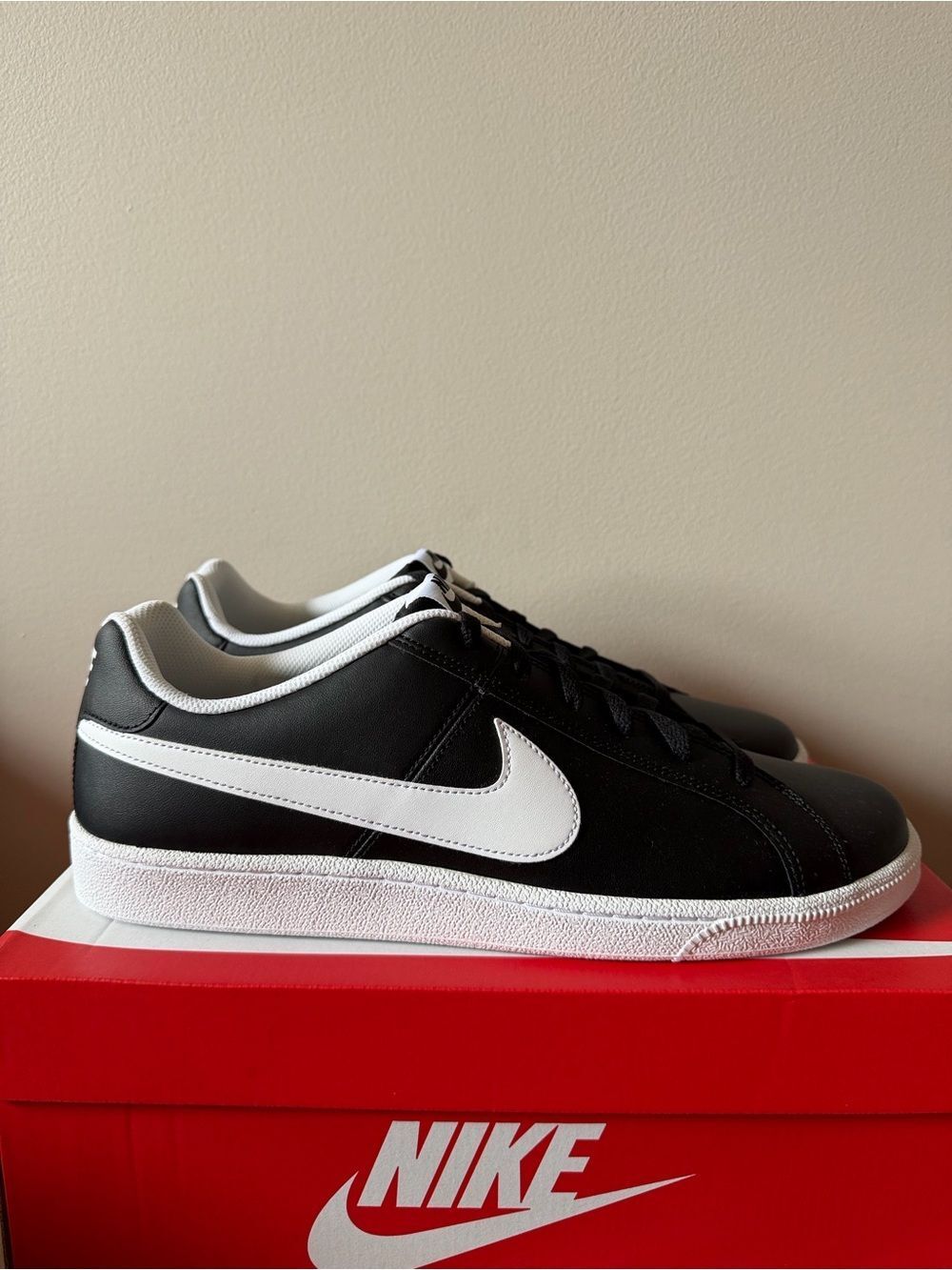 Nike Court Royale Black White 749747-010 Men’s Size 9